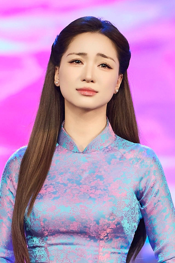 Tâm sự của Hòa Minzy sau 1 năm mất mát Ảnh 2