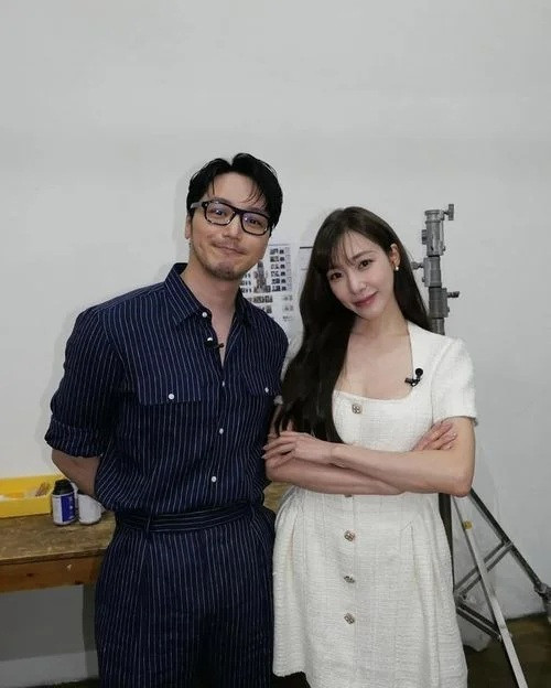 Tiffany Young và Byun Yo Han bày tỏ tình cảm, ủng hộ đối phương trong công việc.