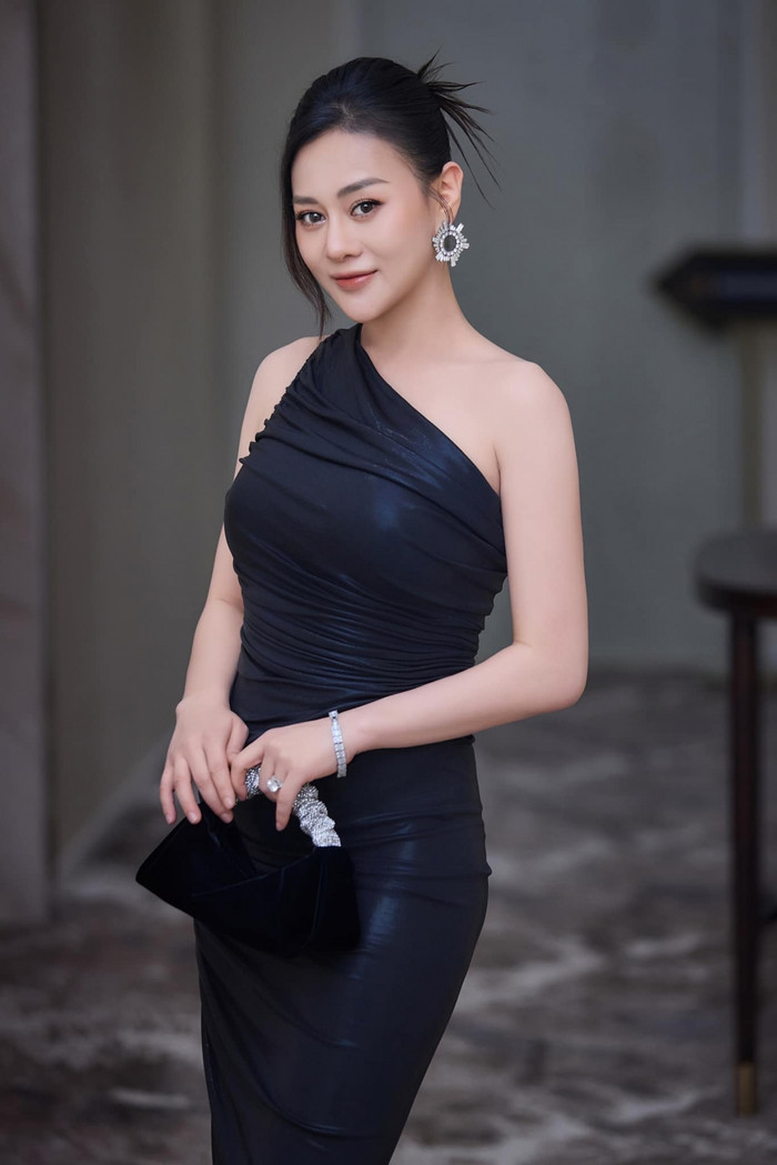 Phương Oanh - quê ở Ninh Bình.