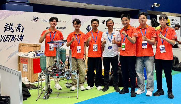 Đại diện cho Việt Nam tranh tài tại ABU Robocon 2026 là đội tuyển đến từ Trường Đại học Lạc Hồng.