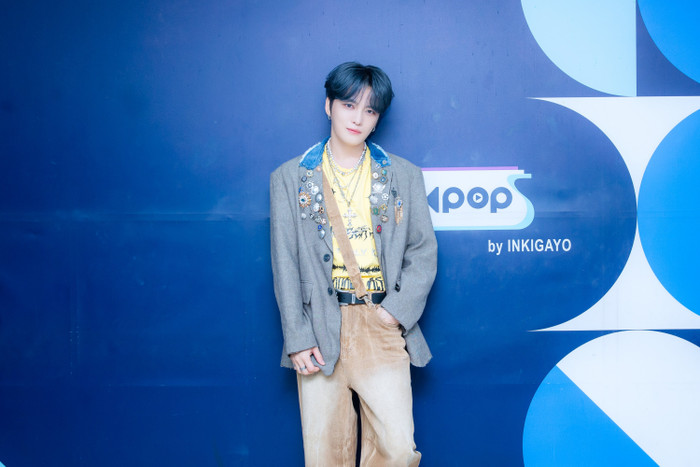 Kim Jae Joong xúc động khi trở lại Music Bank sau 18 năm Ảnh 4