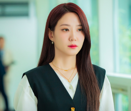 Park Eun Bin sẵn sàng phản công trong Spooky in Love.