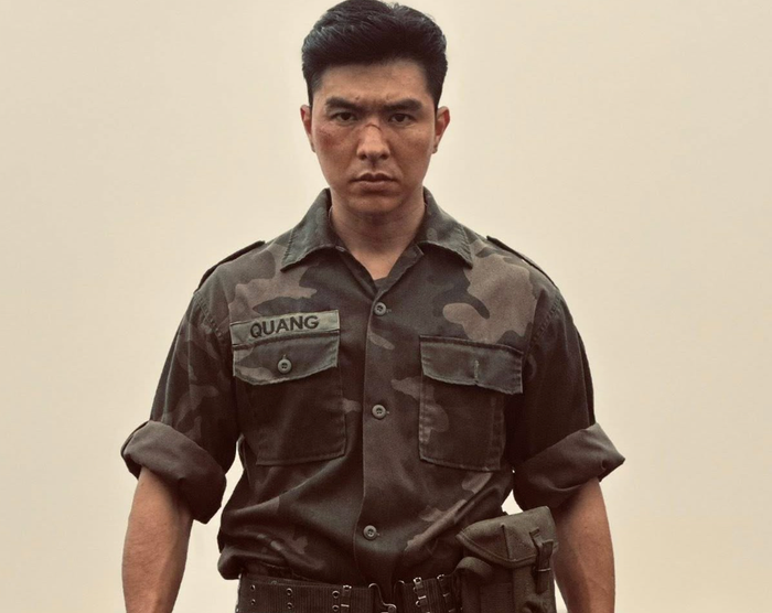 Tạo hình của Steven Nguyễn trong Mưa Đỏ.