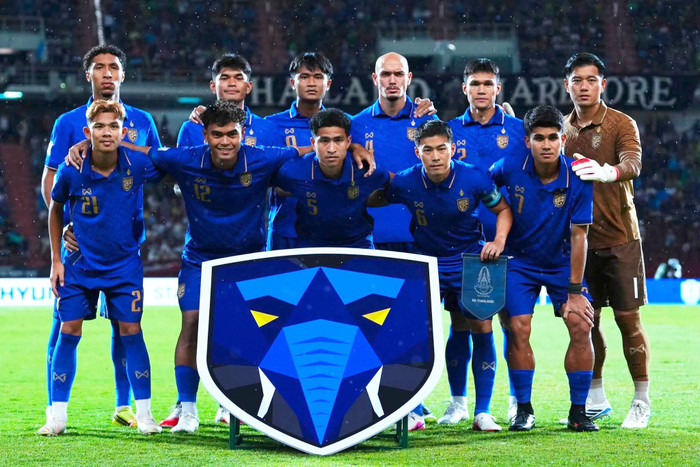 Dù thua 0-2 trước tuyển Việt Nam, Thái Lan vẫn cho thấy sự tự tin và nhiều tiềm năng với lứa U23 được trình làng ở AFF Cup 2026. Ảnh: FAT