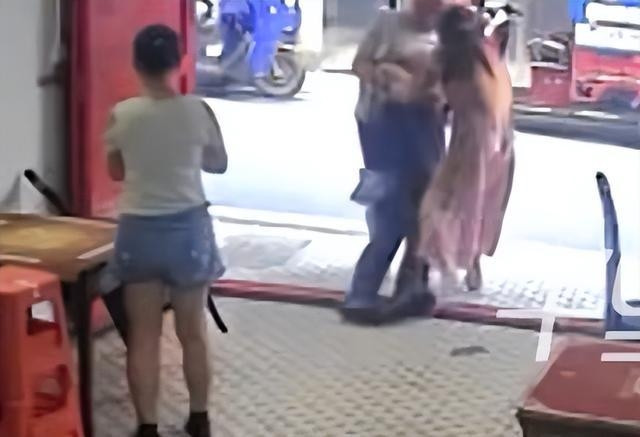 Đưa cụ ông bất tỉnh đi cấp cứu rồi qua đời, chủ quán vướng vào rắc rối không ngờ Ảnh 3