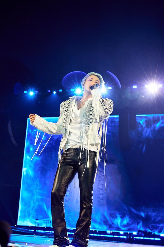 BIGBANG phô diễn 3 màu sắc solo trong concert kỷ niệm 20 năm Ảnh 3