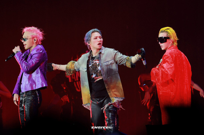 BIGBANG phô diễn 3 màu sắc solo trong concert kỷ niệm 20 năm Ảnh 2