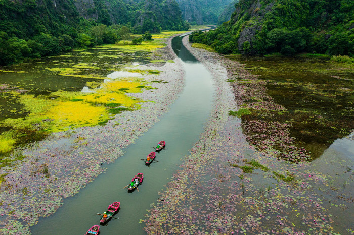 Dòng sông Ngô Đồng những ngày vào thu. Ảnh: Dân Việt