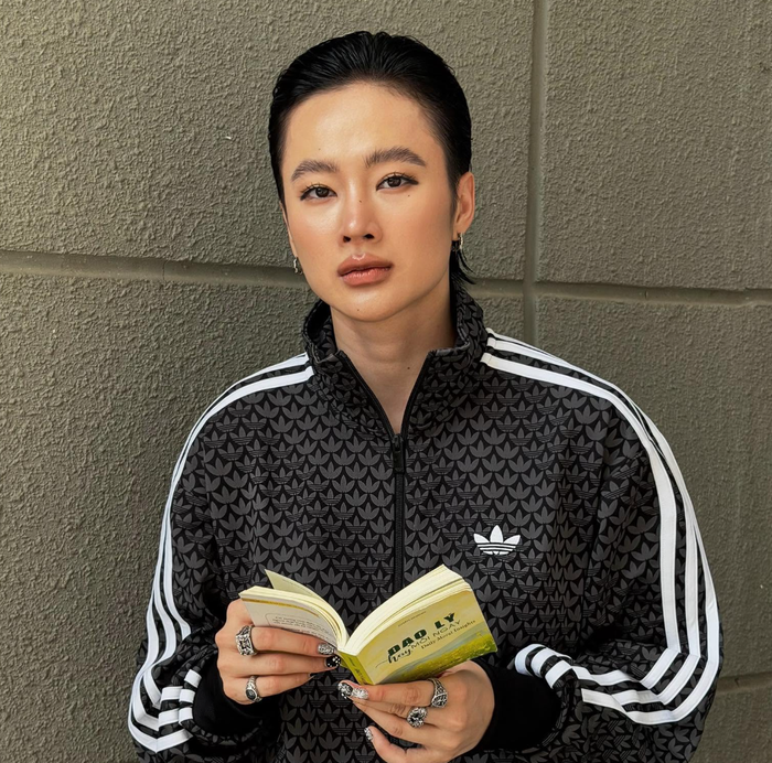 Angela Phương Trinh thay đổi diện mạo sau nhiều năm không còn hoạt động phim ảnh thường xuyên. Ảnh: FBNV