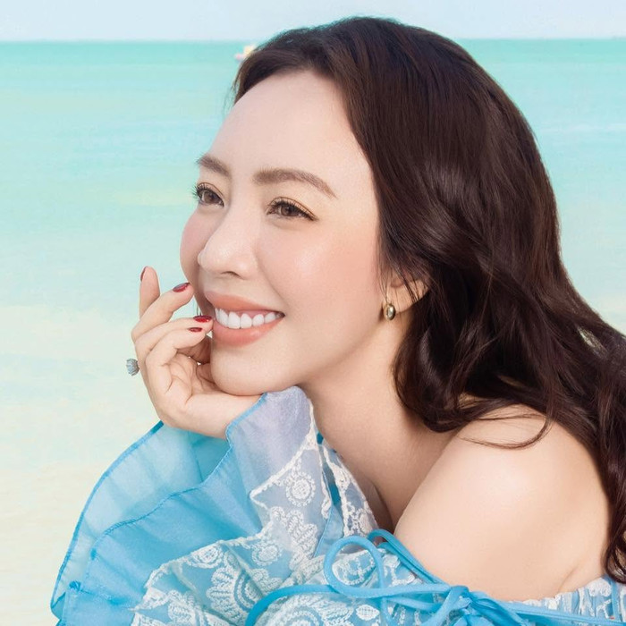 Thu Trang đang đợi phản hồi từ khán giả.