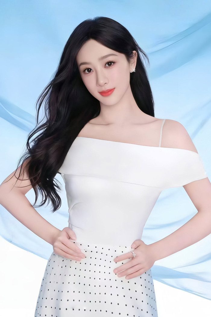 Dương Tử là một trong những minh tinh hàng đầu của làng giải trí Hoa ngữ. Ảnh: Weibo