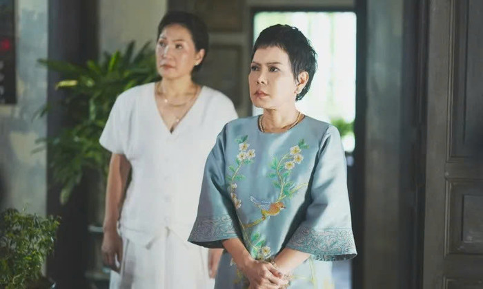 Việt Hương và Hồng Đào với hai vai diễn trong Chị Dâu.