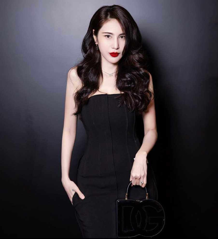 Khoảng thời gian vắng bóng quá lâu đã khiến vị trí của Thủy Tiên thay đổi.