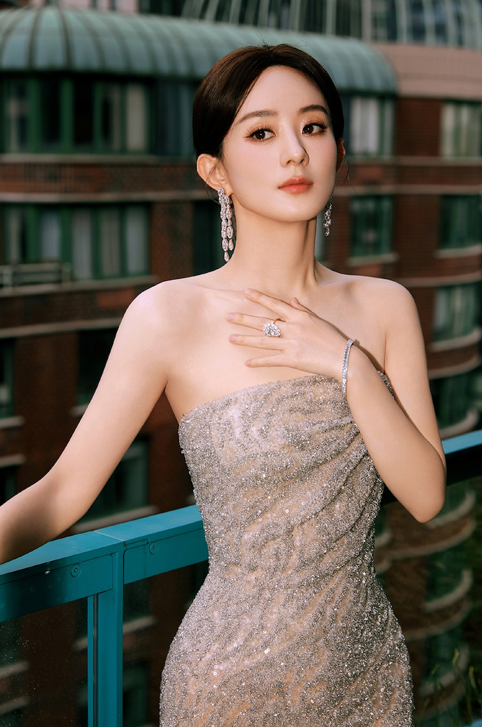 Tính đến tháng 8/2026, Triệu Lệ Dĩnh đã khoảng 13 tháng chưa chính thức công bố dự án phim tiếp theo.&nbsp;