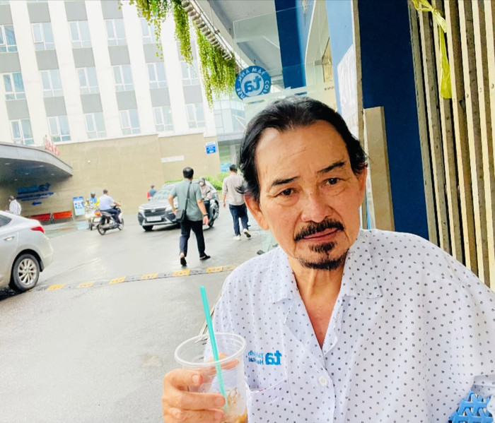 Trước khi mất, diễn viên Mã Trung gửi lời cảm ơn đến những đồng nghiệp, bạn bè, khán giả hỏi thăm ông.