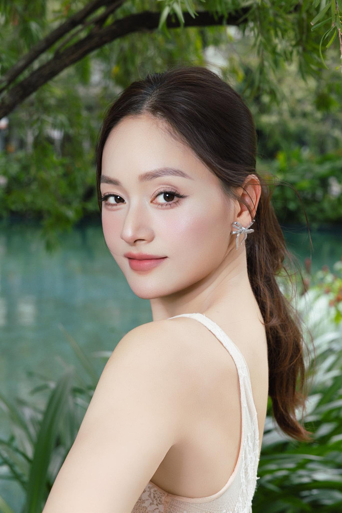 Lan Phương ghi dấu ấn qua nhiều vai diễn điện ảnh, sở hữu tổng doanh thu phòng vé lên đến hơn 1.236 tỷ đồng (tính cả Tử chiến trên không).