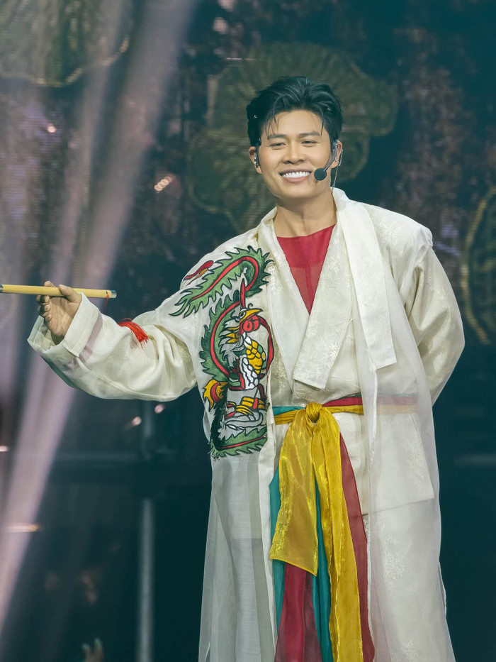 Nam nhạc sĩ khiến khán giả tò mò về album mới của Phương Mỹ Chi sắp được ra mắt.