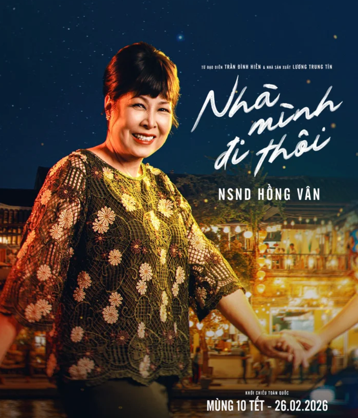 NSND Hồng Vân trong Nhà Mình Đi Thôi.
