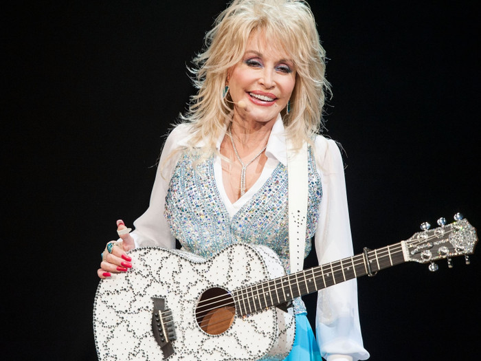 Sự nghiệp rực rỡ của huyền thoại nhạc đồng quê Dolly Parton Ảnh 2