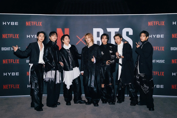 BTS lập thêm kỷ lục tại Pháp: SWIM nhận chứng nhận Vàng, cán mốc thứ 10 trong sự nghiệp Ảnh 3