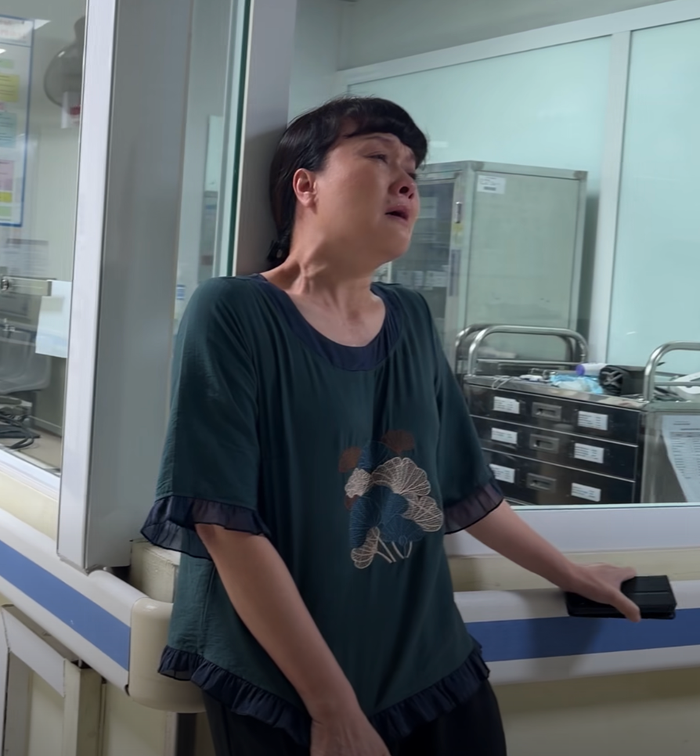 &nbsp;Vân Dung đăng tải một đoạn clip hậu trường. Ảnh: Chụp màn hình FBNV
