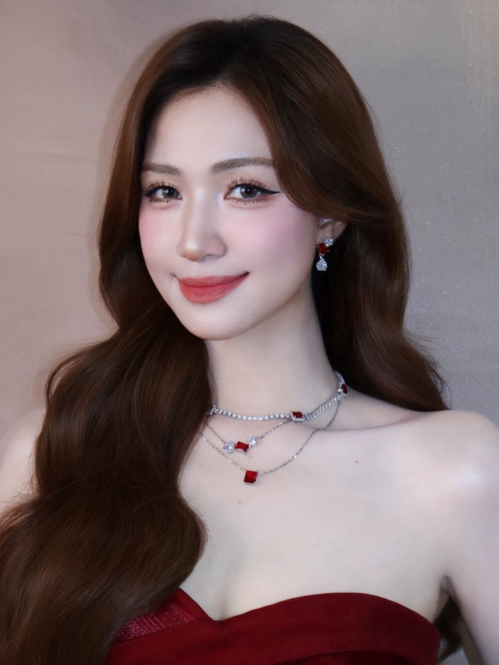 Tiếc cho ca sĩ Hòa Minzy Ảnh 1