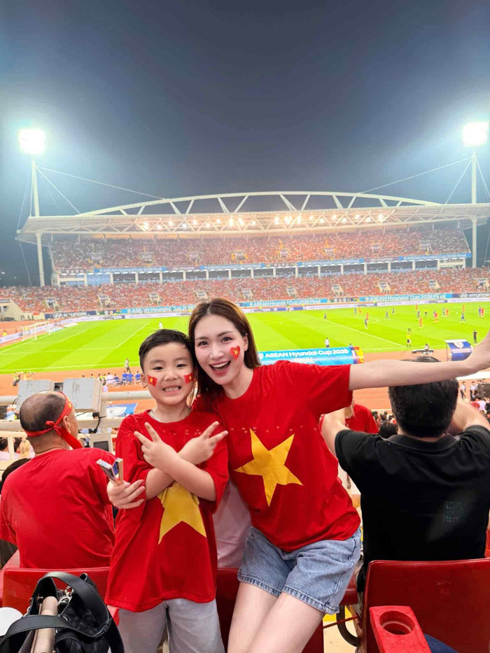 Hòa Minzy vui mừng khi tuyển Việt Nam vô địch ASEAN Cup 2026.