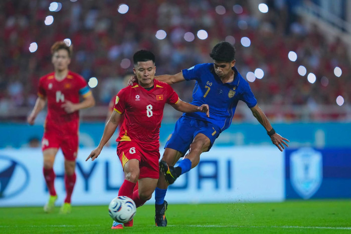 Tuyển Việt Nam bảo vệ thành công ngôi vô địch AFF Cup 2026 sau trận hòa 2-2 với Thái Lan ở lượt về, qua đó thắng chung cuộc 4-2 sau hai lượt trận. Ảnh: FAT
