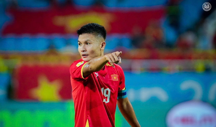 Chức vô địch AFF Cup 2026 không chỉ mang đến niềm vui cho tuyển Việt Nam mà còn đánh dấu một cột mốc đặc biệt trong sự nghiệp của Nguyễn Quang Hải. Ảnh: CLB CAHN