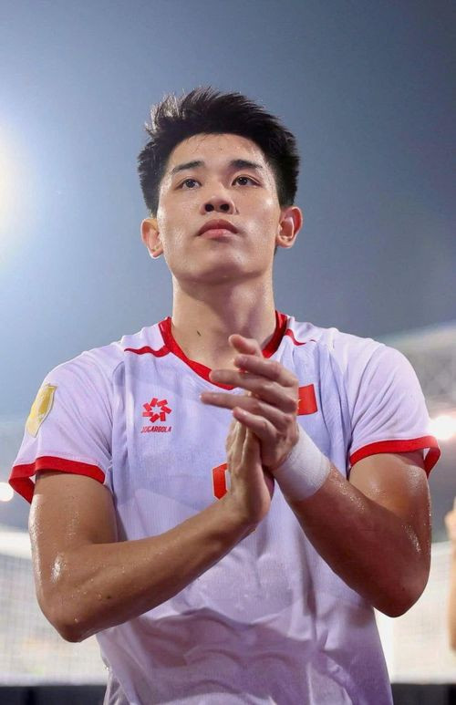 Tiền đạo Nguyễn Đình Bắc.