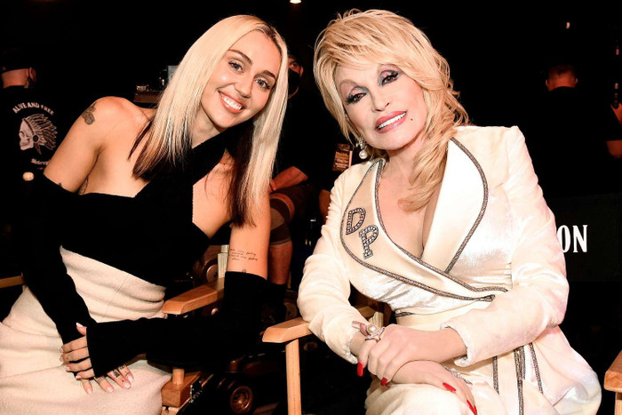 Miley Cyrus nghẹn ngào tiễn biệt mẹ đỡ đầu Dolly Parton, hé lộ cuộc trò chuyện cuối Ảnh 2