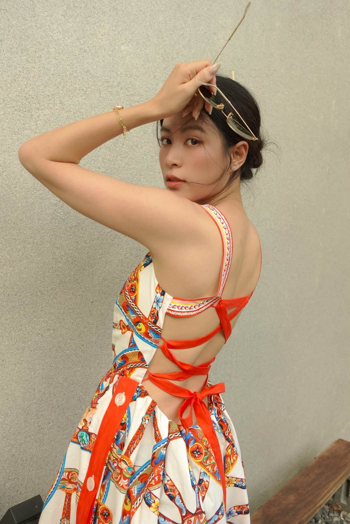 Hoàng Thùy Linh khoe lưng trần trong thiết kế táo bạo Ảnh 1