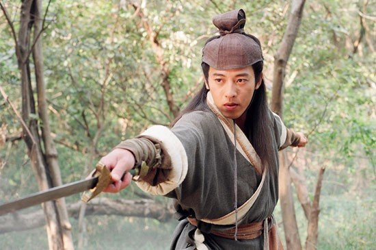 &nbsp;Lệnh Hồ Xung từng rơi vào thế bất lợi khi đối đầu Điền Bá Quang để bảo vệ ni cô Nghi Lâm.&nbsp;