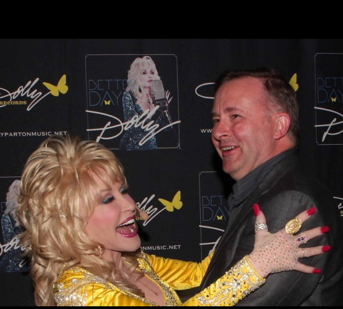 Thủ tưởng Anthony Albanese và Dolly Parton. Ảnh: IG albomp.