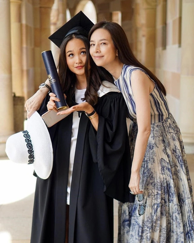 Học vấn 'dữ dội' của ái nữ nhà Madam Pang Ảnh 3