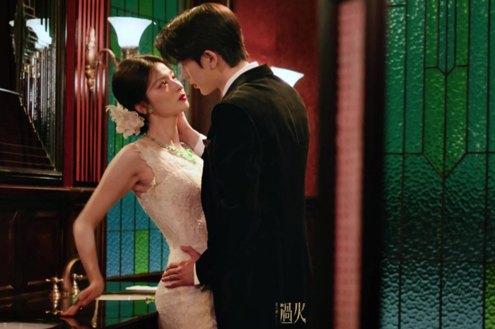 Sự kết hợp giữa Trương Lăng Hách và Vương Sở Nhiên từng tạo nhiều kỳ vọng trước ngày phim lên sóng nhờ ngoại hình nổi bật của cả hai. Tuy nhiên, Giây Phút Ấy Vượt Giới Hạn hiện chỉ đạt 5,0 điểm trên Douban. Ảnh: iQIYI