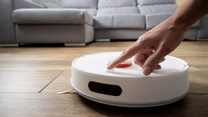 Dùng robot hút bụi phát hiện vợ ngoại tình, người chồng nhận cái kết chua chát Ảnh 2