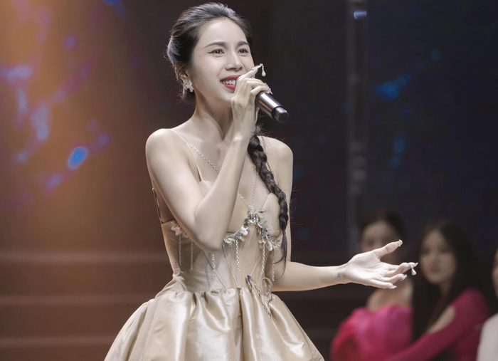 Thủy Tiên trở lại với âm nhạc sau 6 năm với ca khúc mới.