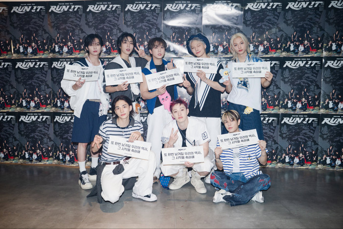 Stray Kids viết thêm cột mốc lịch sử tại Nhật Bản, tham vọng toàn cầu ngày càng rõ nét Ảnh 1