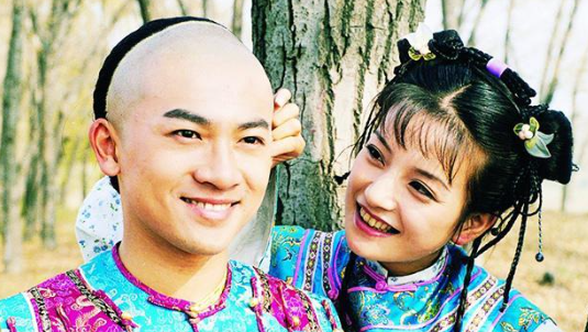 Tô Hữu Bằng trong vai Ngũ A Ca Vĩnh Kỳ, chàng trai sống thiên về cảm xúc.