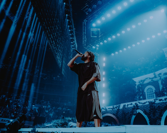 J. Cole hủy show sát giờ G sau khi thành viên ê-kíp qua đời trong tai nạn trên cao tốc Ảnh 2