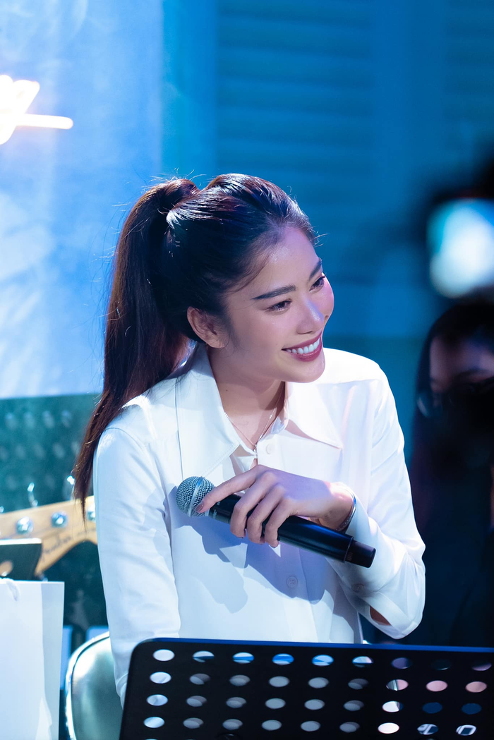 Khán giả vẫn đặt ra thắc mắc cho Nam Em về các dự án âm nhạc cá nhân thay vì mãi cover.