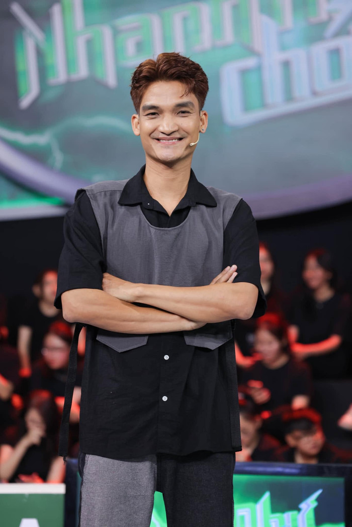 Khi nhắc đến những gương mặt quen thuộc trong các bộ phim của Lý Hải, Mạc Văn Khoa là một trong những cái tên được nhiều khán giả nhớ đến. Ảnh: FBNV