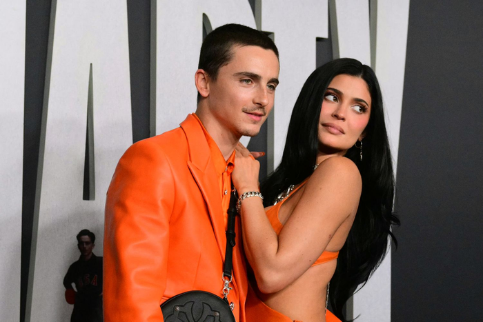 Kylie Jenner - bạn gái của tài tử Timothée Chalamet đang vấp phải làn sóng chỉ trích từ cư dân mạng.