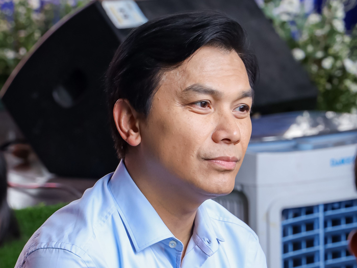 Nam ca sĩ phủ nhận chuyện bị tai biến, đã đính chính trên fanpage.