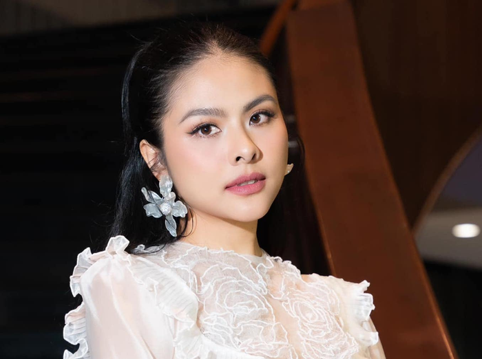 Vân Trang mới đây đã nói lời tạm biệt với sân khấu kịch nơi mà cô gắn bó 3 năm qua.