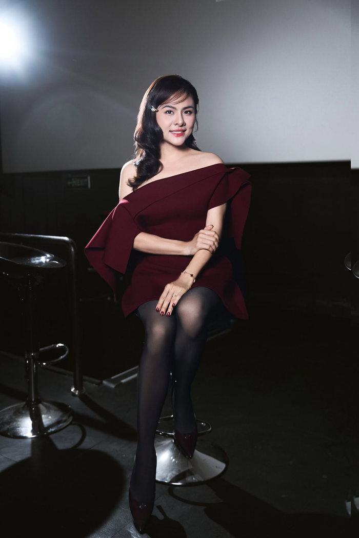 Vân Trang bồi hồi khi khép lại chặng đường gắn bó với sân khấu đã mang đến cho cô nhiều kỷ niệm đáng nhớ.