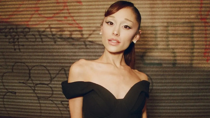 Khi cơ thể nghệ sĩ nữ trở thành 'tài sản công': Từ Ariana Grande đến vòng xoáy body shaming không hồi kết Ảnh 1