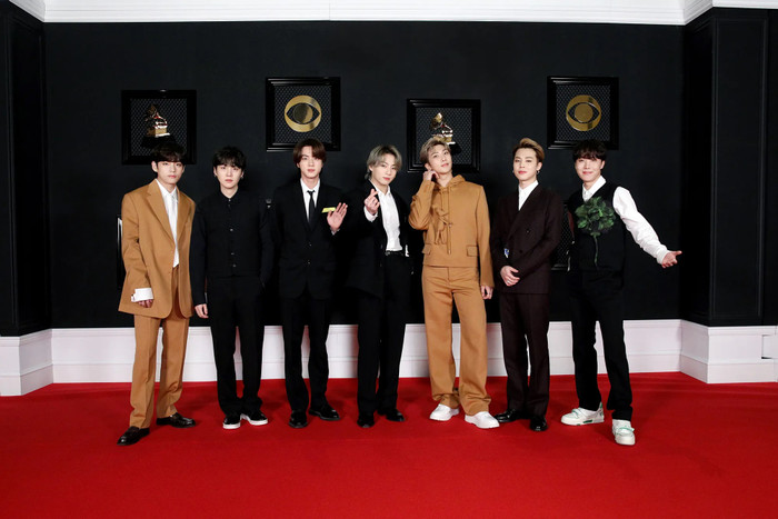 Công khai 'quay lưng' với GRAMMY, BTS nhận được sự ủng hộ từ truyền thông quốc tế Ảnh 3
