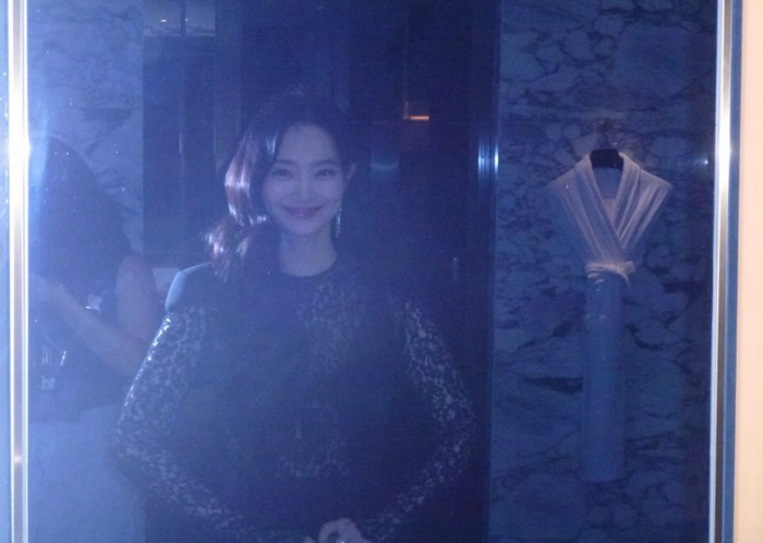 Những hình ảnh vừa được Shin Min Ah chia sẻ trên trang cá nhân.